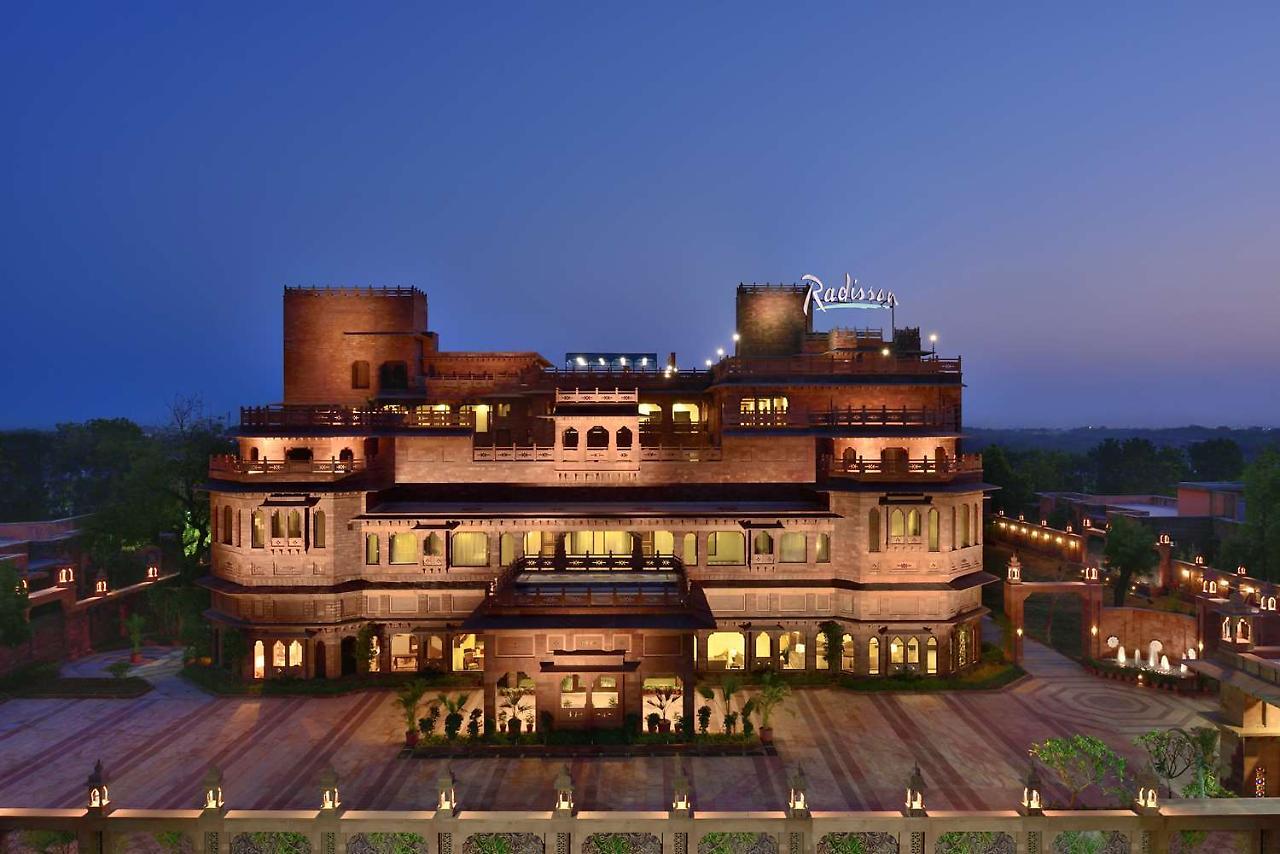 Готель Radisson Jodhpur Джодхпур Екстер'єр фото The Oberoi Udaivilas Palace