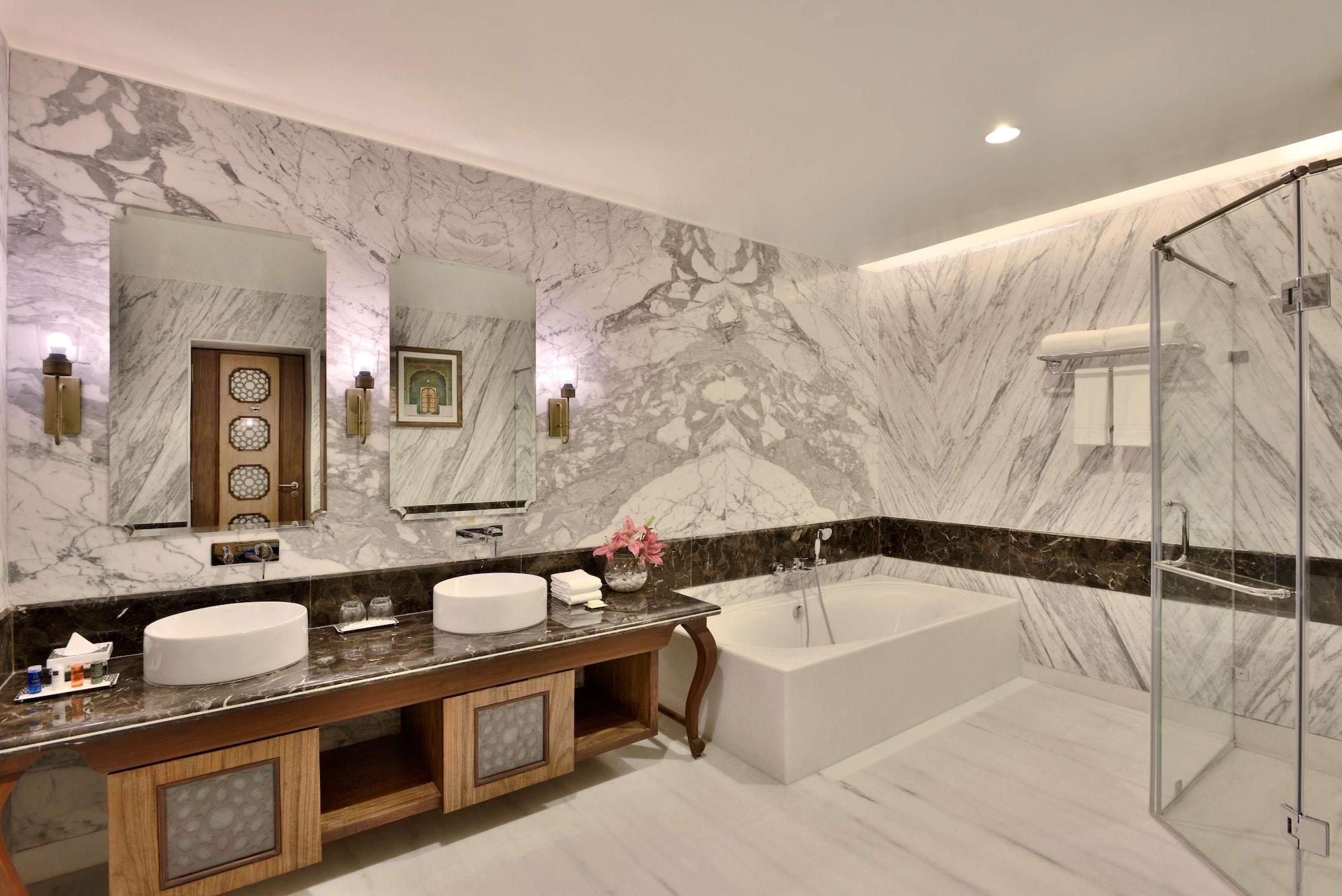 Готель Radisson Jodhpur Джодхпур Екстер'єр фото Bathroom