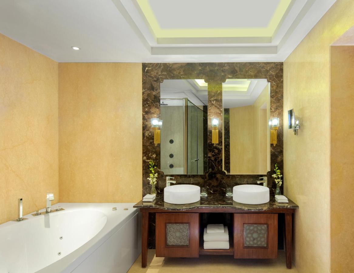 Готель Radisson Jodhpur Джодхпур Екстер'єр фото A bathroom