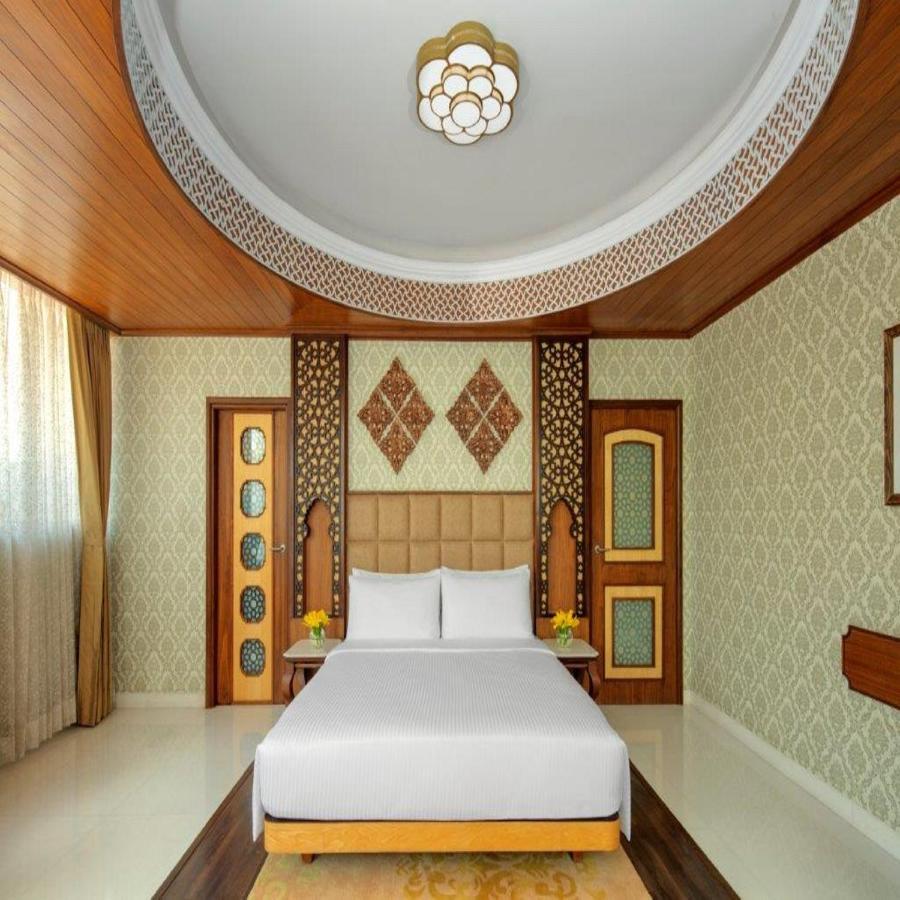 Готель Radisson Jodhpur Джодхпур Екстер'єр фото A bedroom at the hotel